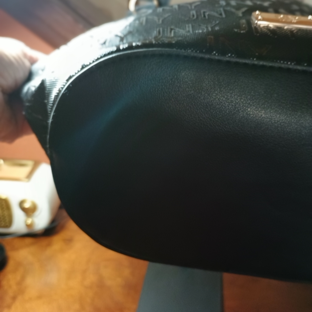 Jones New York Black Glossy Shoulder Bag - Picture 6 of 8